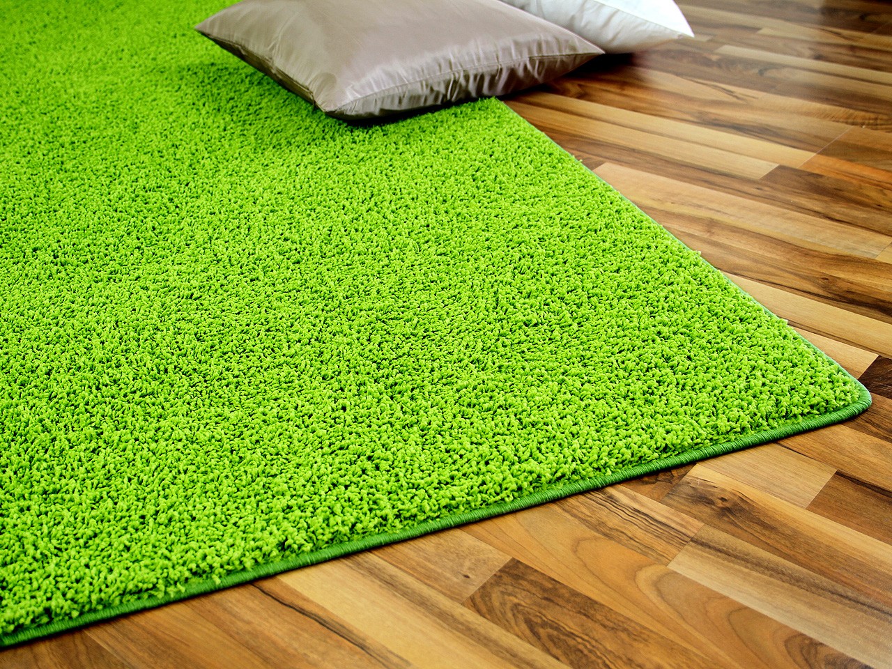 Hochflor Shaggy Teppich Prestige Lindgrün in 24 Größen ...